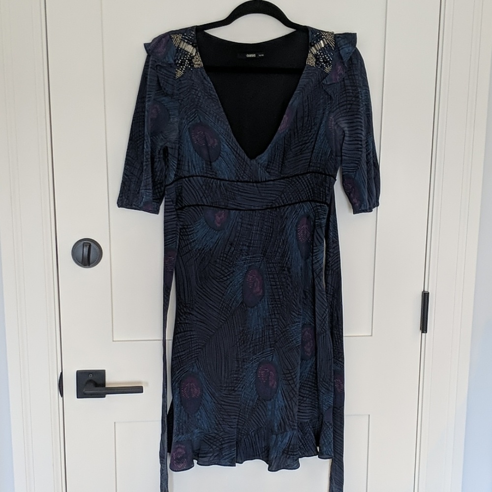 Oasis peacock print tie waist dress